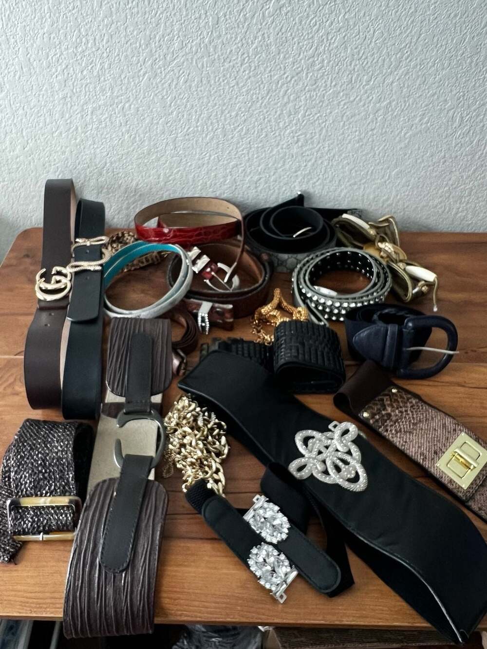 Belt Size S/M/L Lot of 30